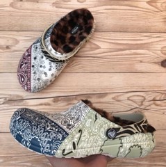 Crocs Classic Lined Zappos Print Lab Bandana Clog Select-a-Size