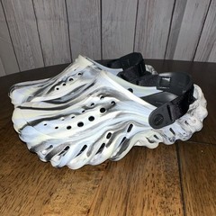 Crocs Echo Glow Marbled Clog K Glow in the Dark Kids J6 White/Black 211883-0WU