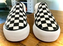 NEW UNISEX MUDD BLACK/WHITE CHECKERED SLIP ON SKATER SHOES SNEAKERS WOMENS SZ 7