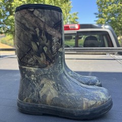 Bogs Classic II Mossy Oak Snow Boots Camo Green Youth Kids Size 7 Waterproof