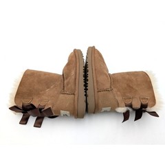 UGG Mini Bailey Bow II Boots Toddler/Little Kids Chestnut Size US7 EU23.5
