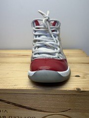 Nike Air Jordan 11 Retro ‚Cherry‘ Red & White 378039-116 Size 11C