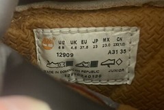 Timberland 6” Tall Kids Boots Size 5 Wheat Color Good Condition