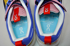 On Running Kids Cloud Play Sneakers Colorful Strap Closure Size 13 Kids /