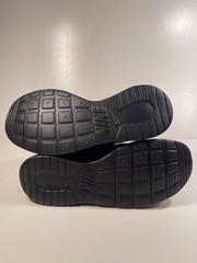 Nike Tanjun (GS), Black/Black, 818381 001, Size 6.5Y, Triple Black