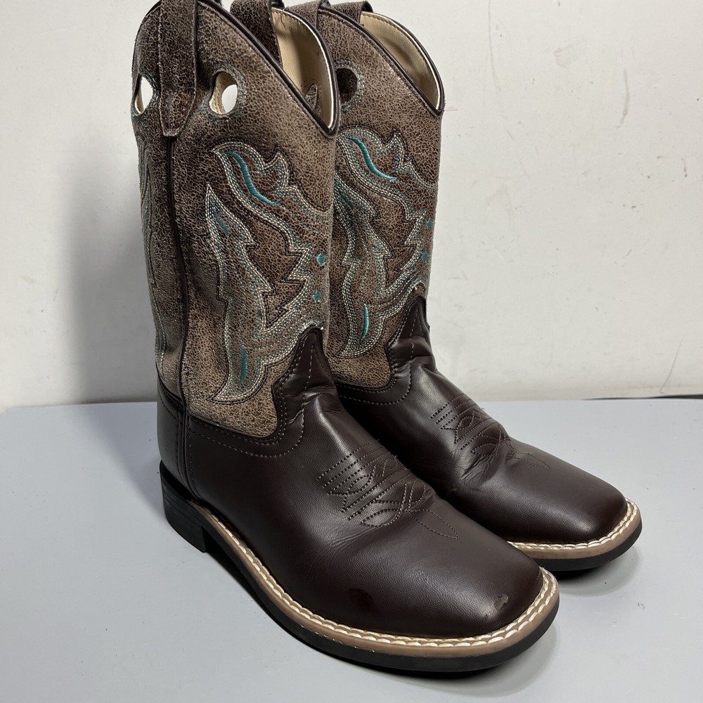 Old West Faux Leather Cowboy Boots Two Tone Brown w/ Turquoise Stitching Sz 2D
