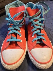 Converse All Star shoes Dr Seuss Thing 1 & Thing 2” Junior Size US 5-Worn Once