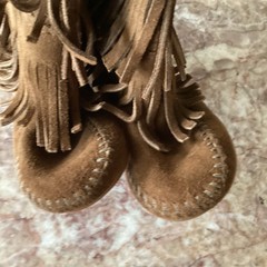 Minnetonka Boots Size 7 Little Kid Leather Suede Soft Sole 3 Fringe Side Zipper