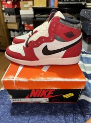 Jordan Big Kids 1 Retro High OG Chicago Lost and Found Size 6Y
