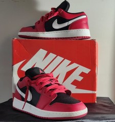 Size 5.5 (GS) – Jordan 1 Low Black Very Berry