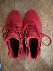 Red Nike Huaraches Shoes size 7Y