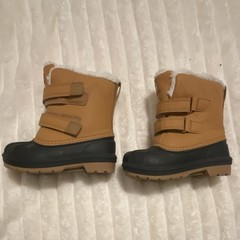 Cat & Jack Unisex Kids Snow Boots Tan Black Size 9 Faux Fur Lined Hook & Loop
