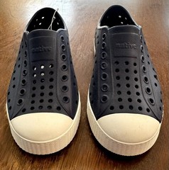 native JEFFERSON Waterproof SLIP-ON Low Top SNEAKERS in Navy Blue – CHILDS 11 US