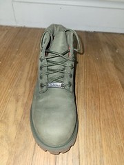 TIMBERLAND PREMIUM 6″ PREMIUM WATERPROOF BOOT DARK GREEN NUBUCK YOUTH 13.5