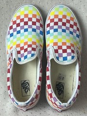 VANS Kid’s Slip On Rainbow Checkerboard Sneakers Size 7 Kids 500714