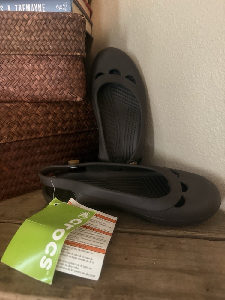 Crocs NWT Espresso Brown Big Kid Sandals W5