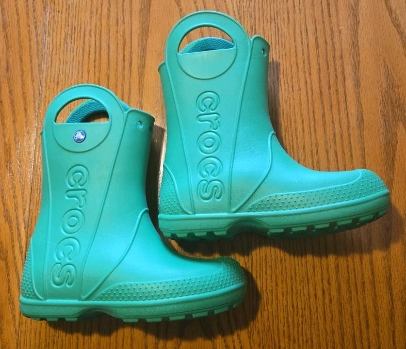 Crocs Handle It Rain Boots Kids J 2 Green Waterproof Pull-On Lightweight