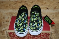 NIB VANS GLOW IN DARK HANDS CLASSIC SLIP-ON TODDLER 11 BLACK/GREEN FREE SHIPPING