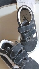 VANS Old Skool V Black White Unisex Kids Sneakers Hook & Loop Logo Strap