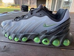 HF7310-005 NIKE GS AIR MAX DN8 ‚BLACK VOLT‘ Smoke Grey + Black Limited | Size 5Y