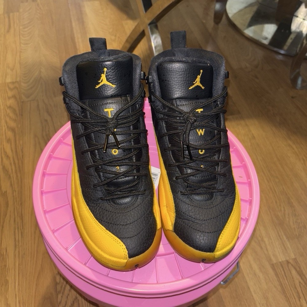 Jordan Air Jordan 12 Retro Black/Yellow Mid Top Leather Sneakers Size 7Y