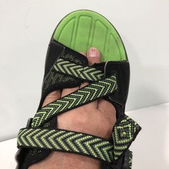 KEEN Beach Hiking Walking Waterproof Sandals Black Green Youth Sz 5