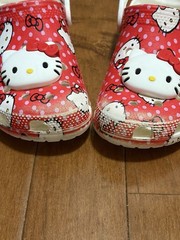 Crocs Hello Kitty Kids Size C13 Red