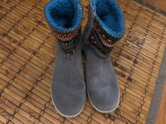 Toms „Nepal“ grey suede & multi-color fabric boots youth size 6 Euro 39