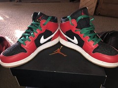 Big Kid’s Jordan 1 Mid SE Black/Fire Red-White-Malachite (DQ8418 006)