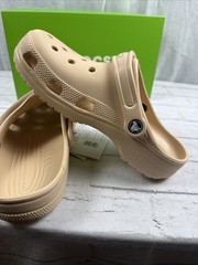 New In BoxCrocs Classic Clog K Shitake US 6 EU 38-39
