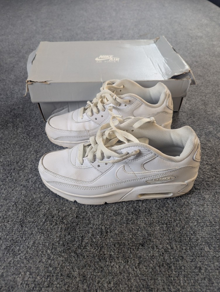 Nike Air Max Shoes Size 6Y CD6864-100 White Sneakers ( No Insoles)