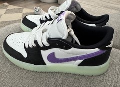Jordan 1 Retro Low „Black Raspberry“ Shoes Glow In The Dark Size 4Y