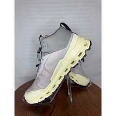 On Cloudhero Mid Waterproof Boots Youth 6 Silver Seedling Hiking Shoes NIB