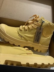 Palladium Pampa Hi V Varsity Medium Size 6.5 Marigold Brand New