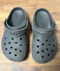 Crocs Classic Black Clog Sandals Slip-On Adjustable Strap Youth US 3