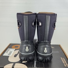 Size 4 Big Kids – BOGS Arcata II Lace WATERPROOF – Black
