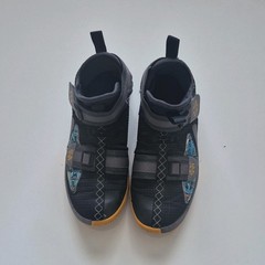Nike Lebron Soldier 13Pull For Lock Down Kids High Top Athletic Sneakers Hook &