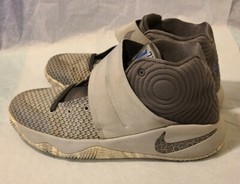 Nike Kyrie 2 II GS Wolf Grey Omega Blue Cool Marble Oreo Irving 826673-004 6.5Y