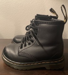 Dr. Doc Marten’s Kids 7 Y Black Leather Boots Lace-Up, Side Zip Front Scuffs