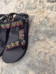 Teva Original Universal Sandal – Black Pink Yellow Blue Kids Sz 12 NEW
