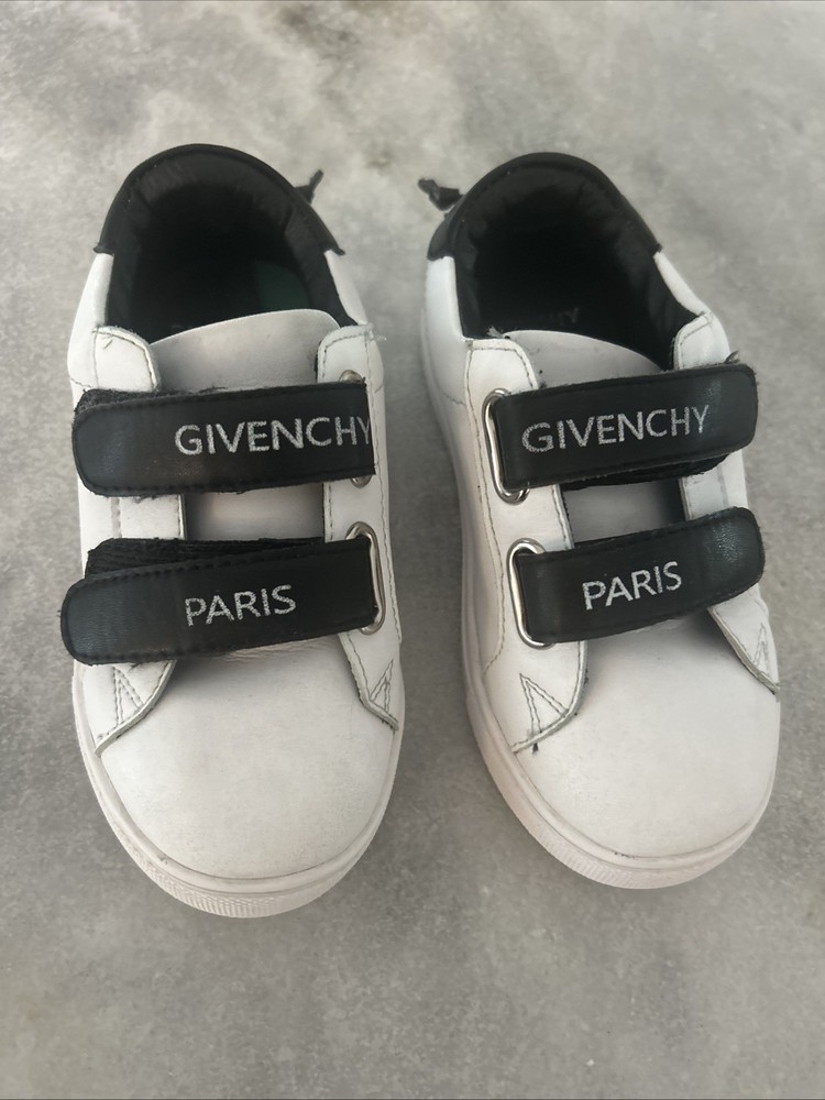 Givenchy Designer Sneakers Kids Size 9k (26) Toddler Unisex Leather Paris White