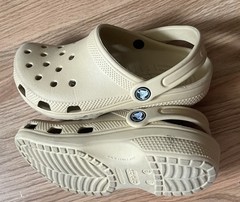 Crocs Classic Clog Bone Beige Junior Size J2 Kids Shoes