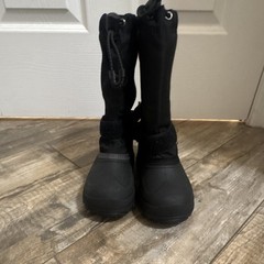 Kamik Unisex Kids Snow Boot Black Mid-Calf Drawstring Rubber Sole Sz 2
