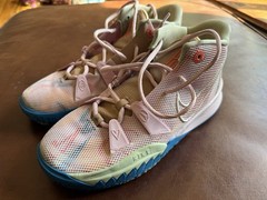 Youth Size 6 Y – Nike Kyrie 7 1 World 1 People – Regal Pink 2021