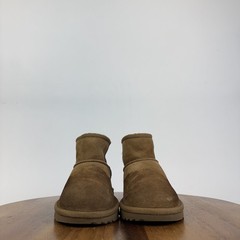 Big Kids Ugg Classic Mini II Chestnut Shearling Lined Comfort Boots Size 2 Y GUC