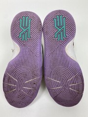 Nike Kyrie 2 GS Easter 826673–105 White Jade Lilac Sneakers Shoe 6Y Women’s 7.5