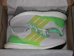 adidas Ultra Boost 5.0 DNA Junior Cloud White Beam Green Youth Size 7 NEW GZ5020