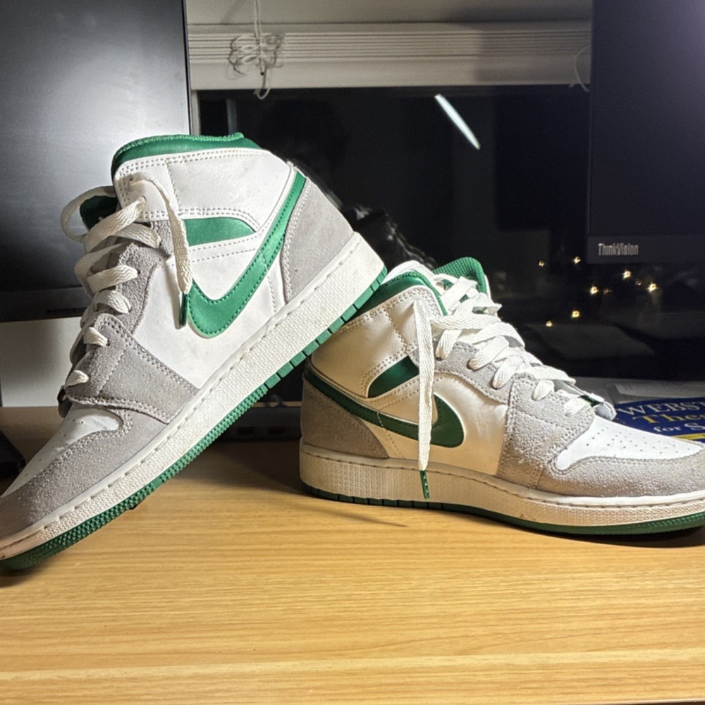 Jordan Air Jordan 1 Mid DC7248-103 White Green Gray Unisex Kids Sneaker 6.5Y