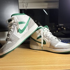 Jordan Air Jordan 1 Mid DC7248-103 White Green Gray Unisex Kids Sneaker 6.5Y