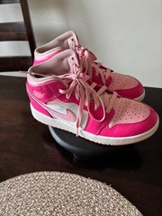Air Jordan Nike Pink and White Mids Size 5Y – excellent condition